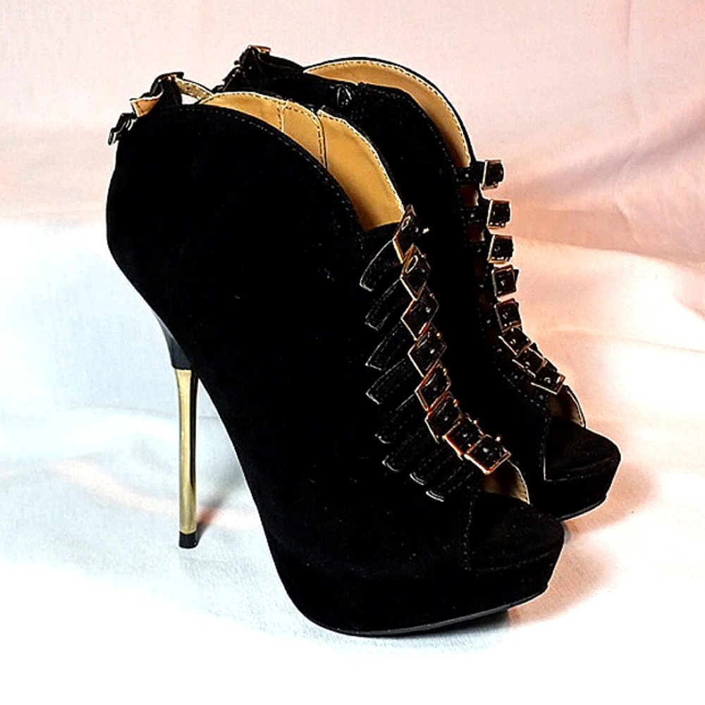Shoe Dazzle Booties